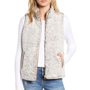 NWT - Thread & Supply sherpa vest - Sz XS